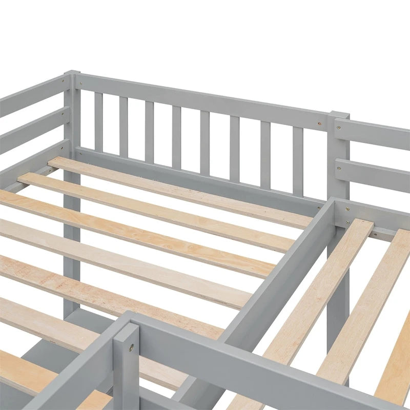 Letto alto a L in legno di pino con scrivanie e scale integrate