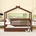 Cama plataforma tipo casita de madera de pino con techo abierto y barandillas
