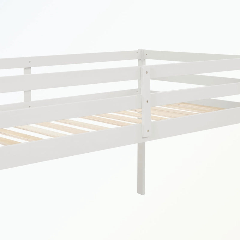 Cama baja tipo loft moderna de madera de pino con escalera de almacenamiento