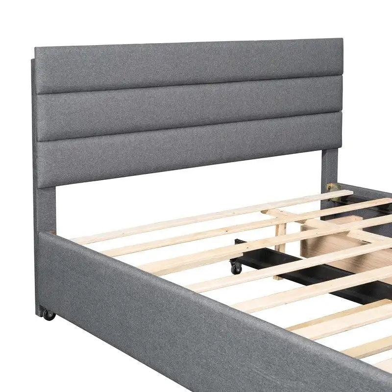 Cama plataforma moderna tapizada con cabecero de paneles y cajones de almacenamiento